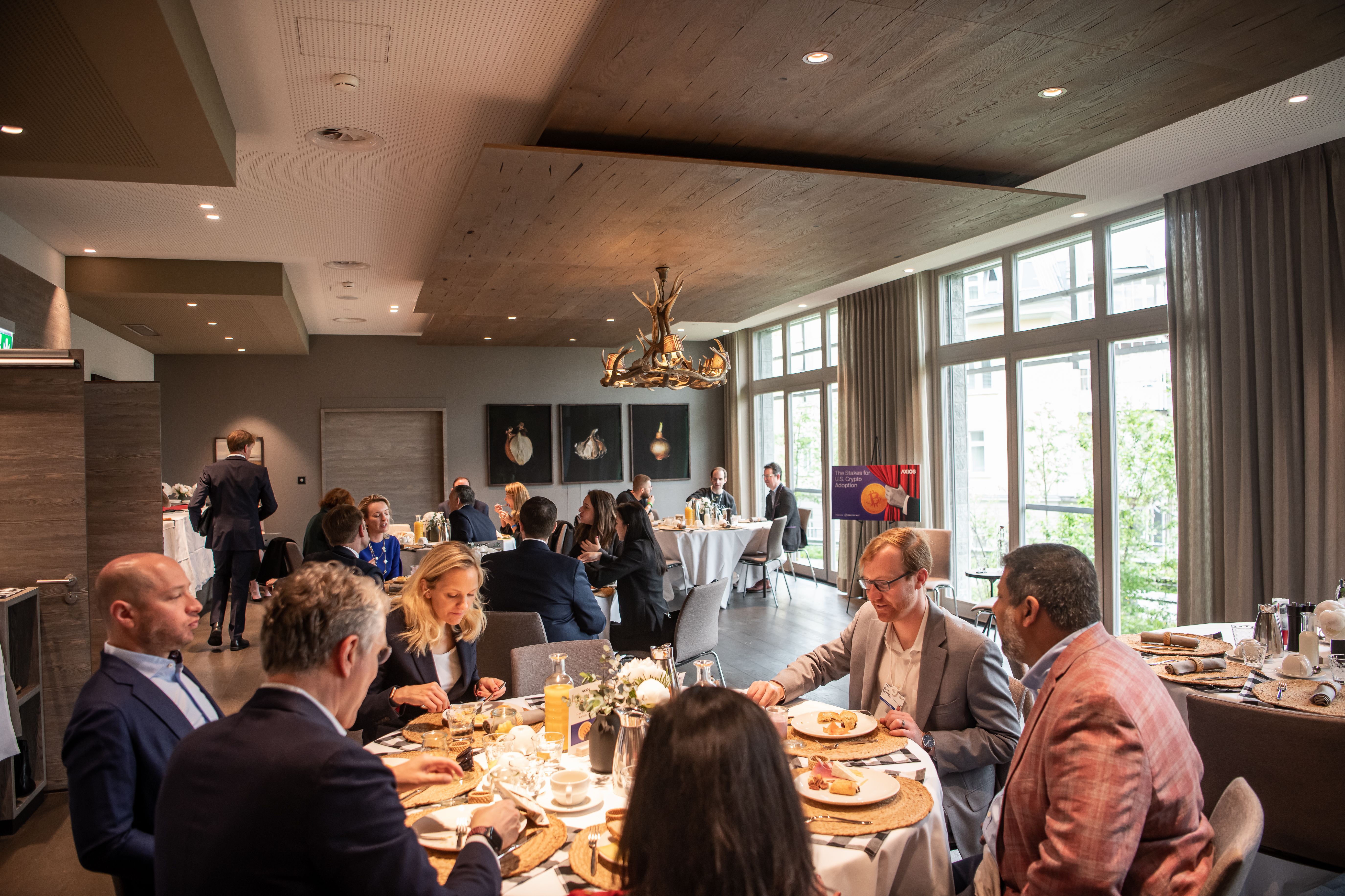 Attendees enjoyed breakfast prior to the reception.