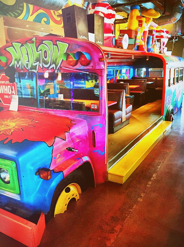 mellow-mushroom-bus