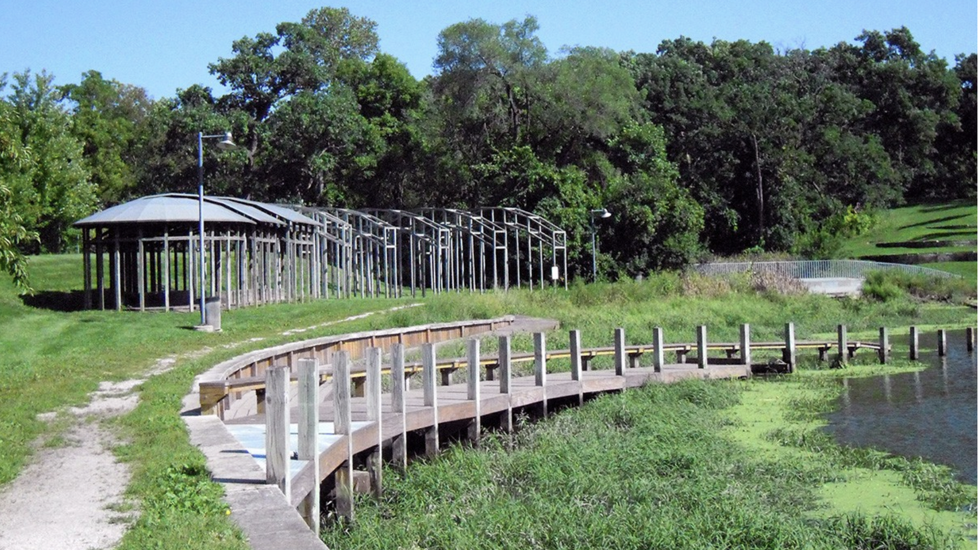 Greenwood park boarwalk around the pond