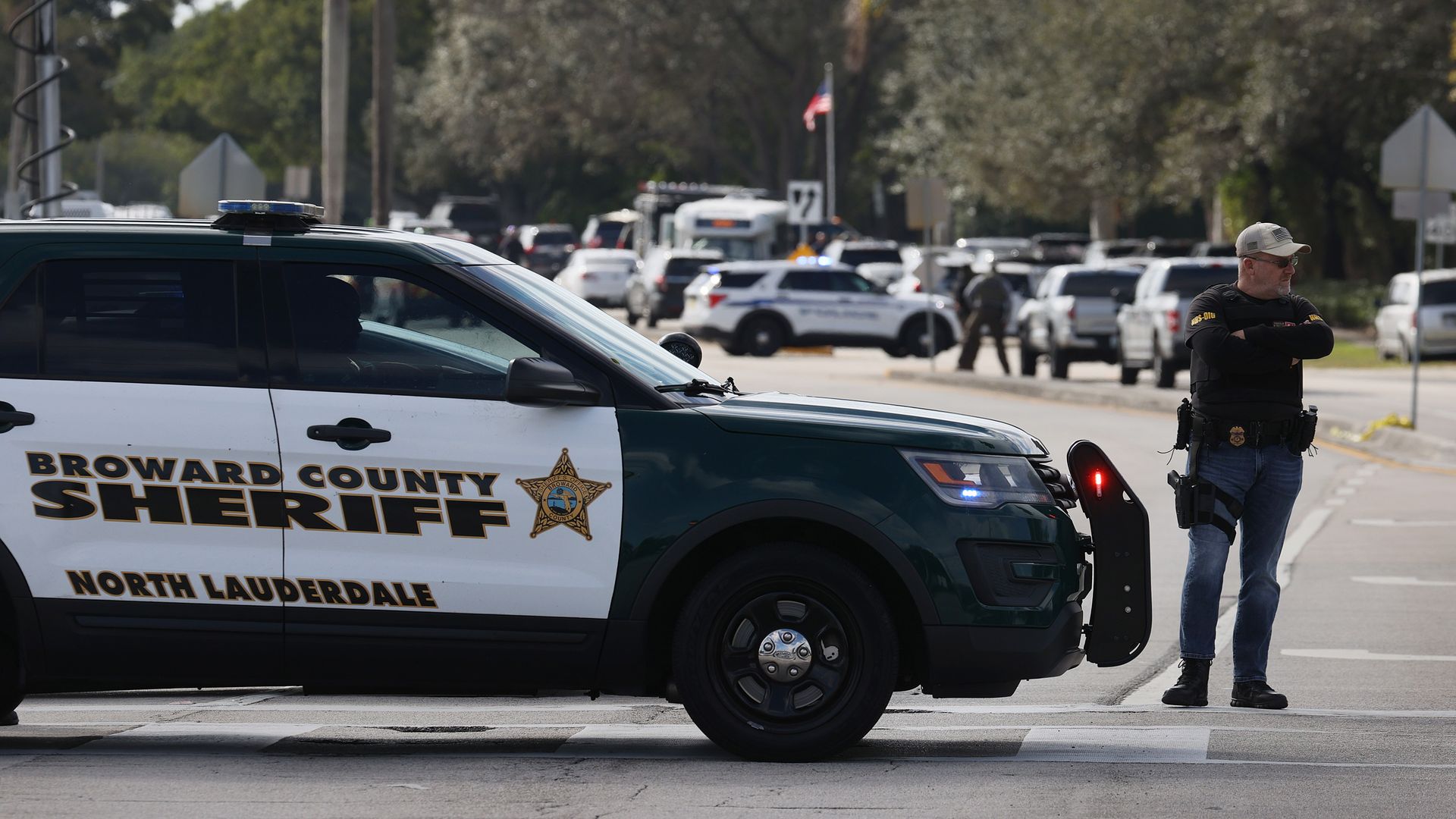 Law enforcement blocking the area where the shooting occurred. Photo: Joe Raedle/Getty Images