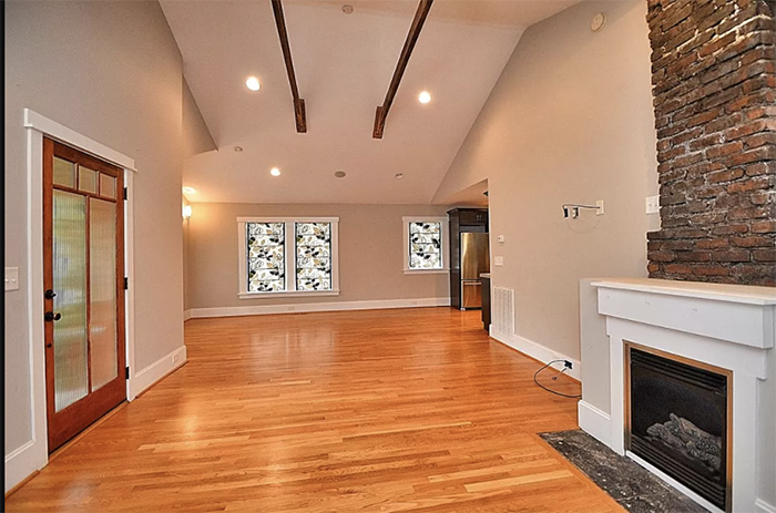 Smallwood stunner the chase noda rental living room