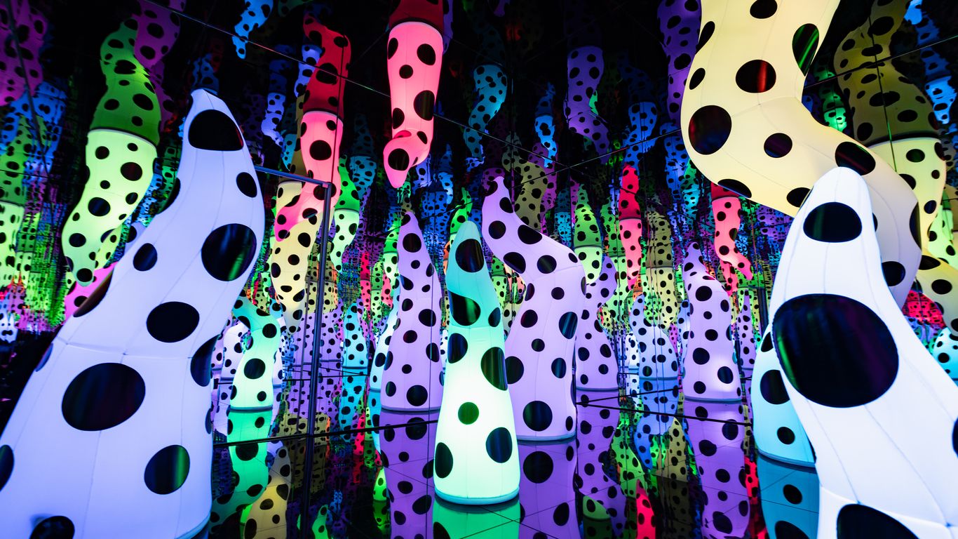 Yayoi Kusama art work gets Chicago premiere at WNDR Museum Axios Chicago