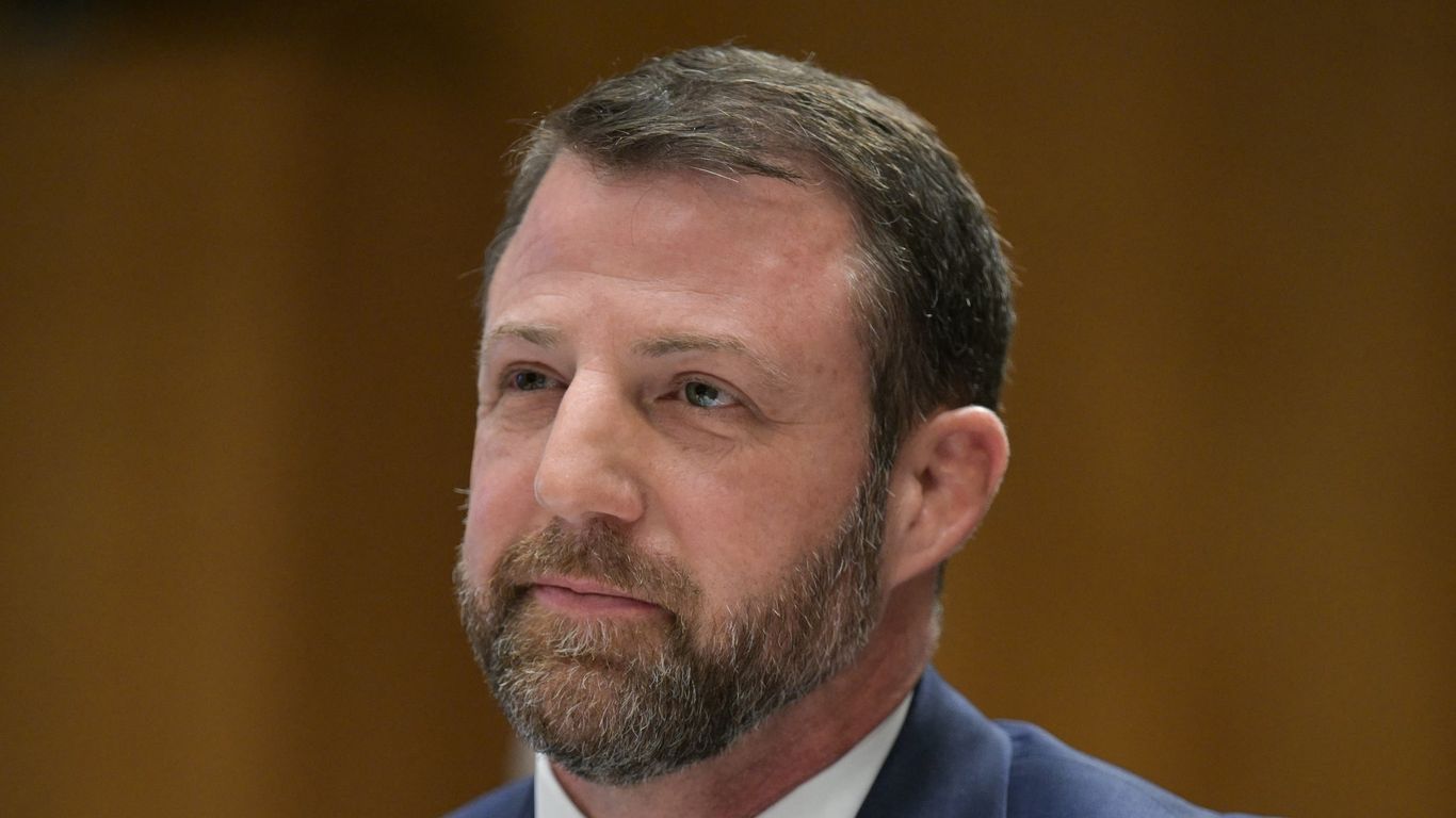 Mullin scores committee approval to head DHS