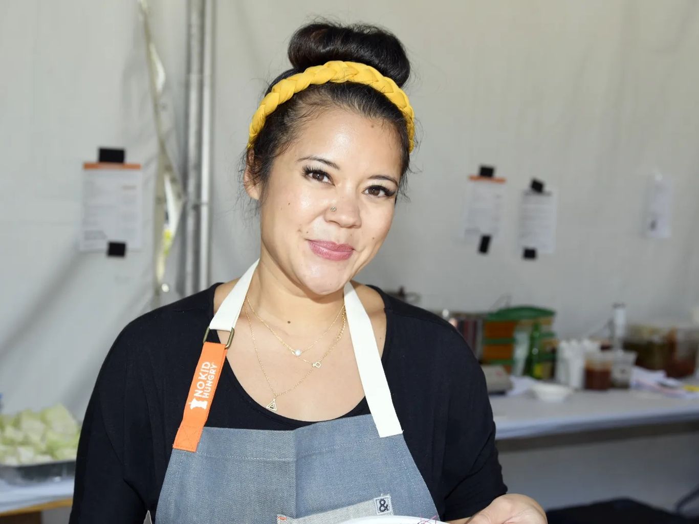 【新品L】neighborhood CHEF / C-ST James Beard Awards: Christina Nguyen wins Best Midwest Chef