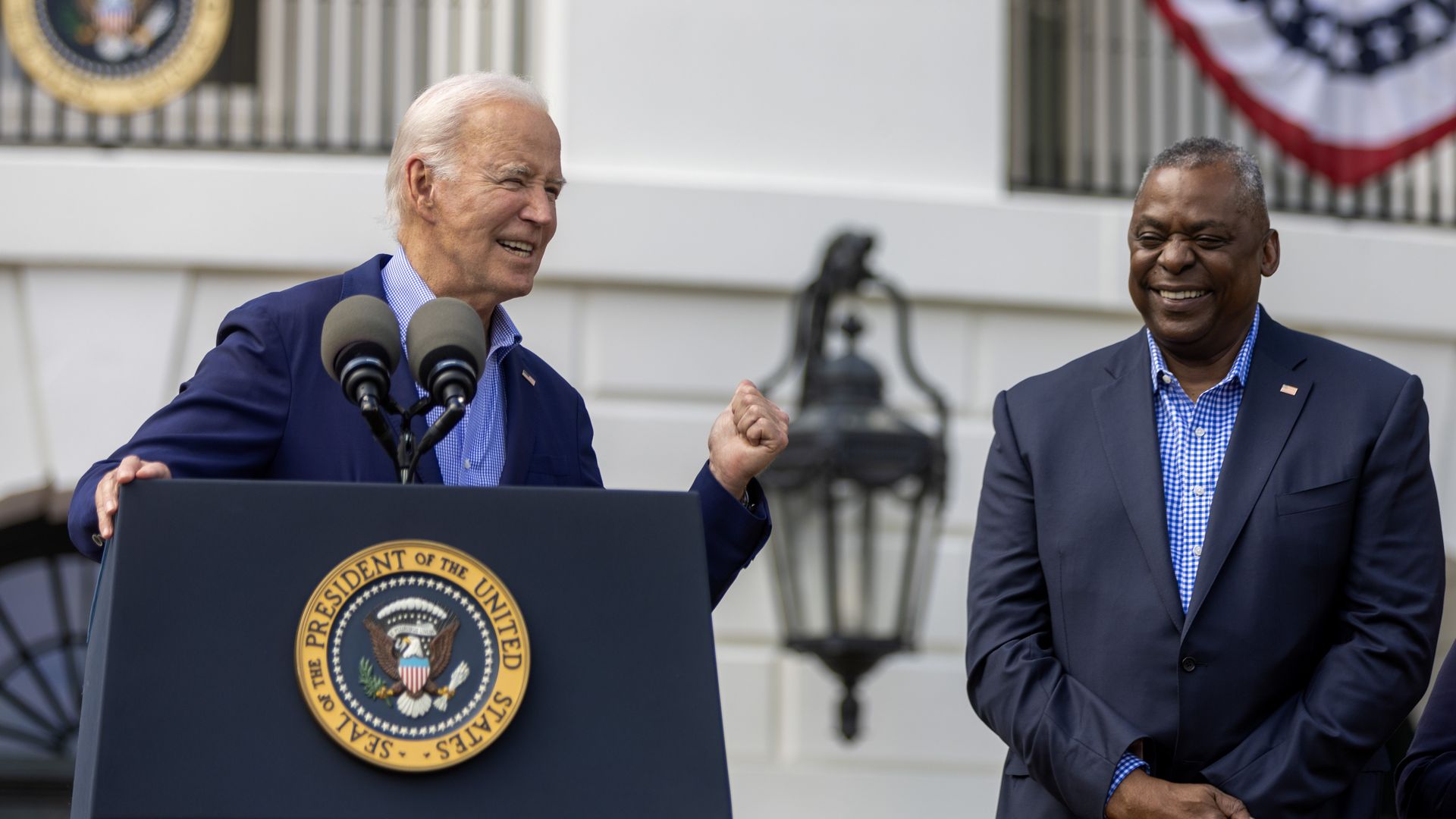 Biden's fire-proof cabinet suggests Lloyd Austin's job is safe