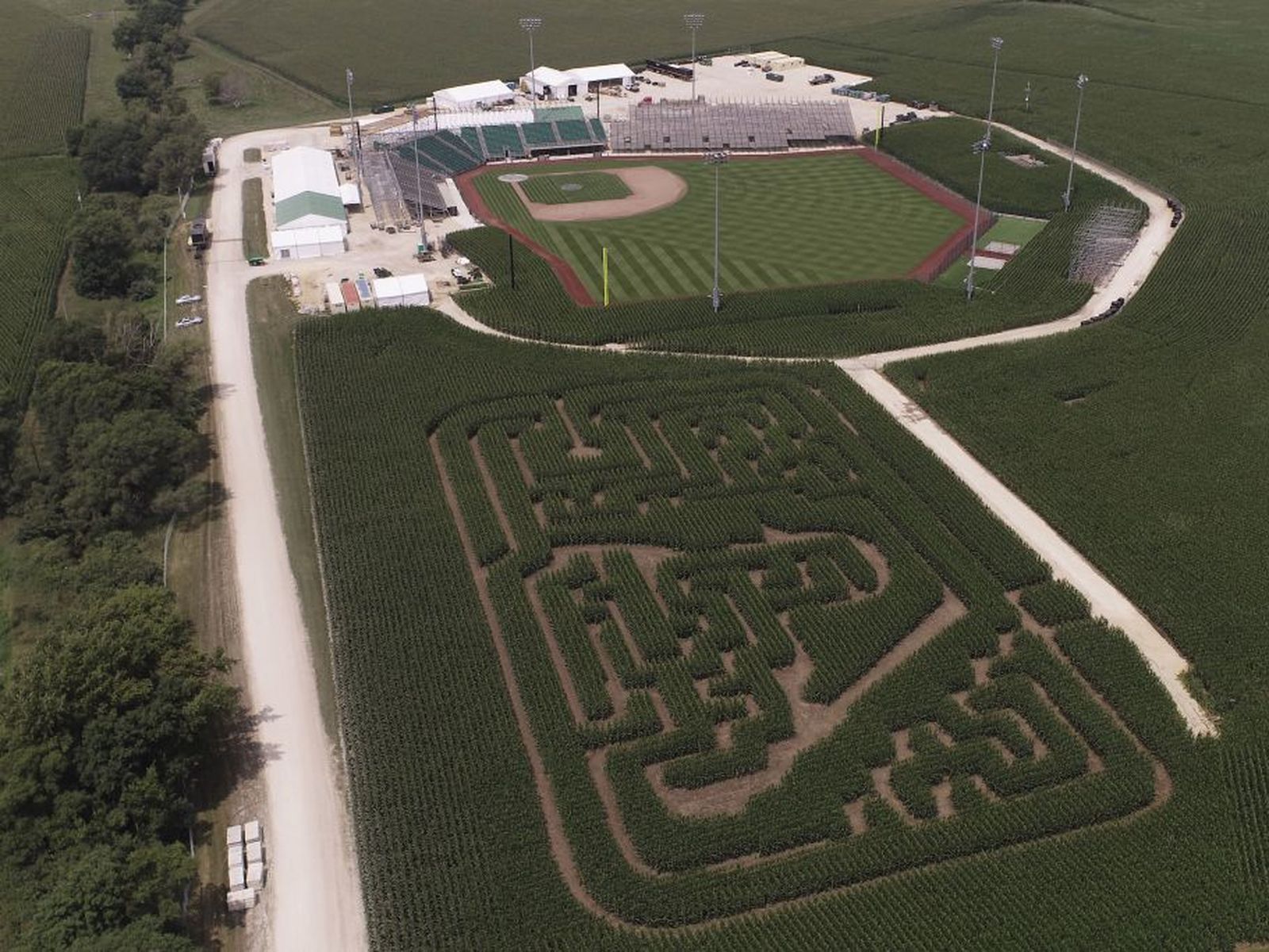 Field of Dreams game: How an Iowa cornfield became Major League