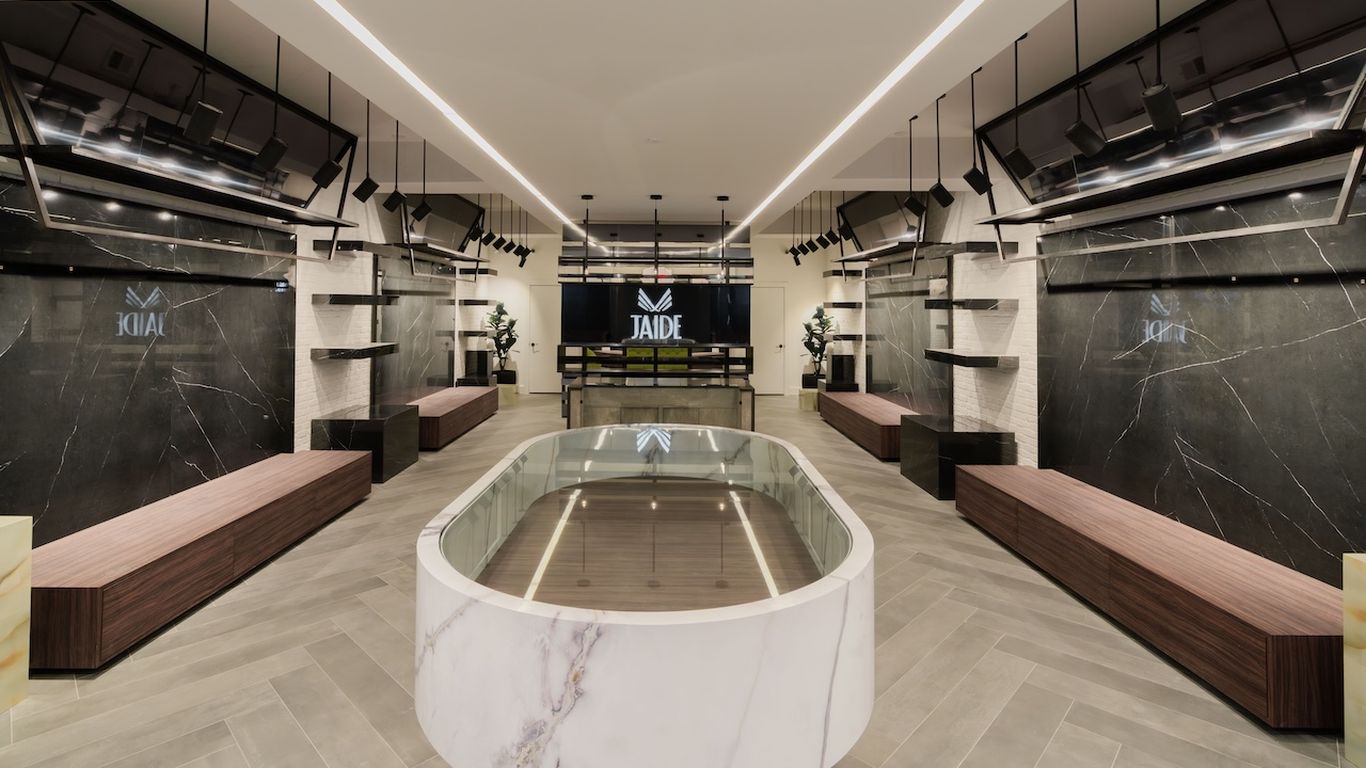 Multiple New Boutiques, Shops Open Across US, UK Towns