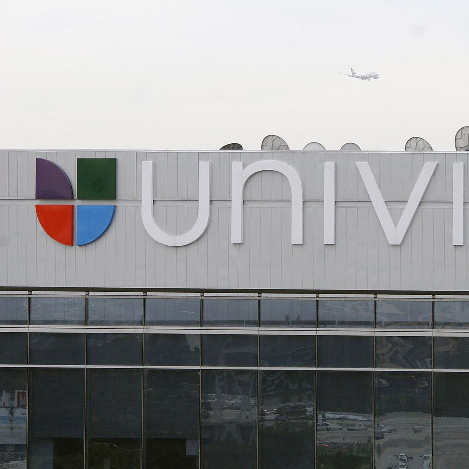 Spanish-language TV giant Univision sells majority stake to investment firms