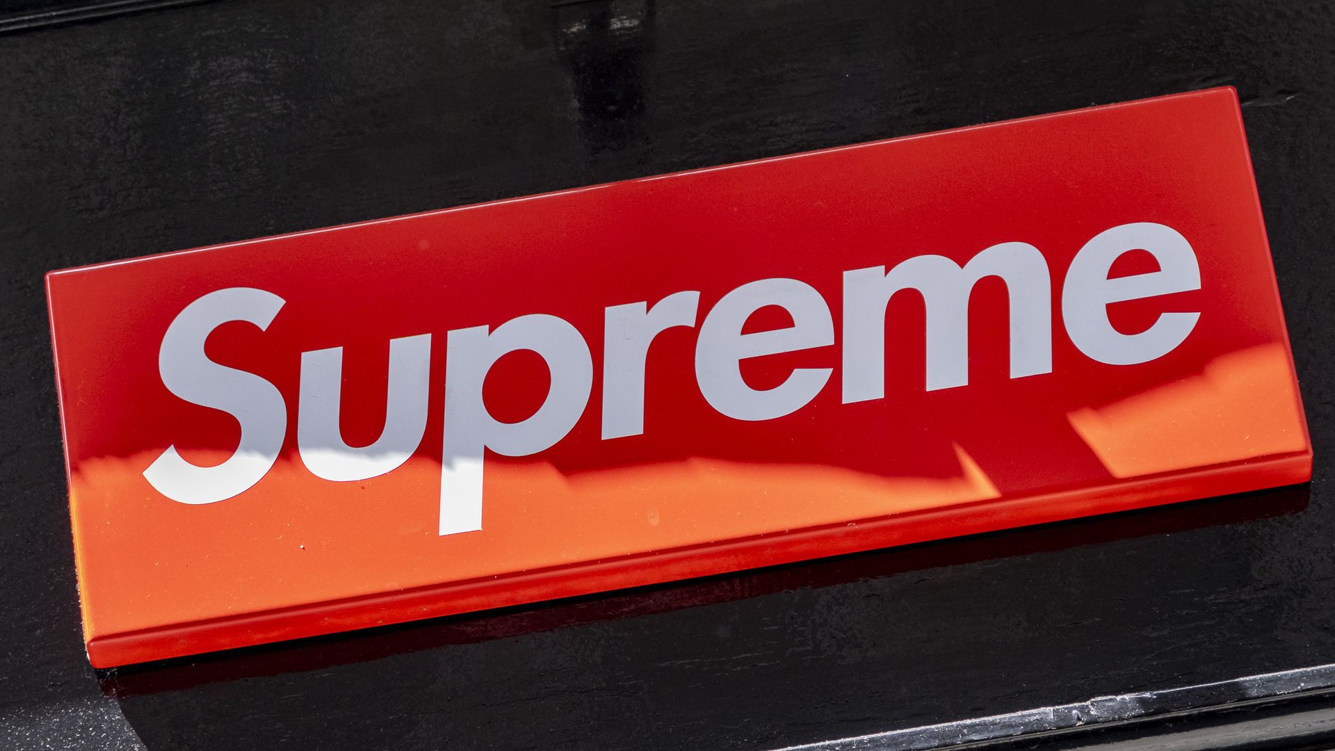 The Supreme logo