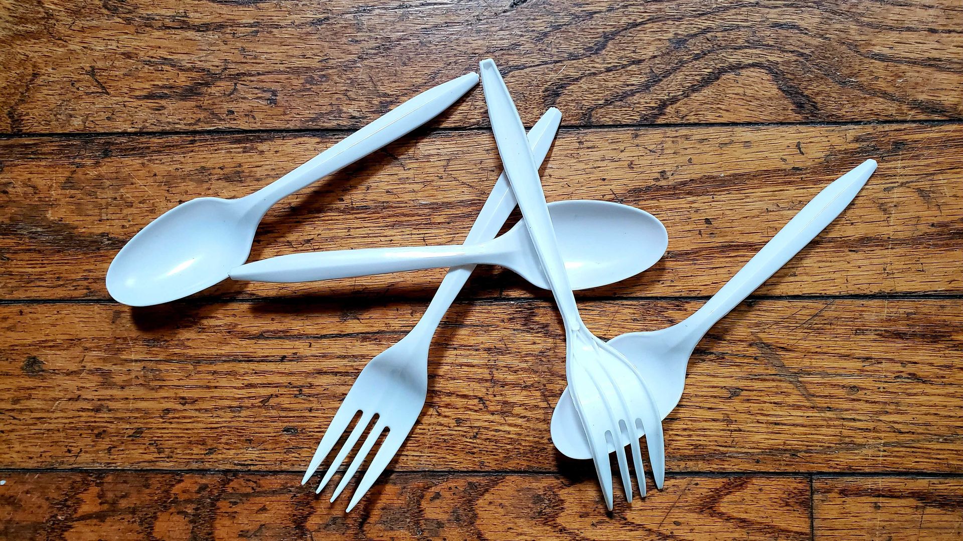 plastic forks and spoons