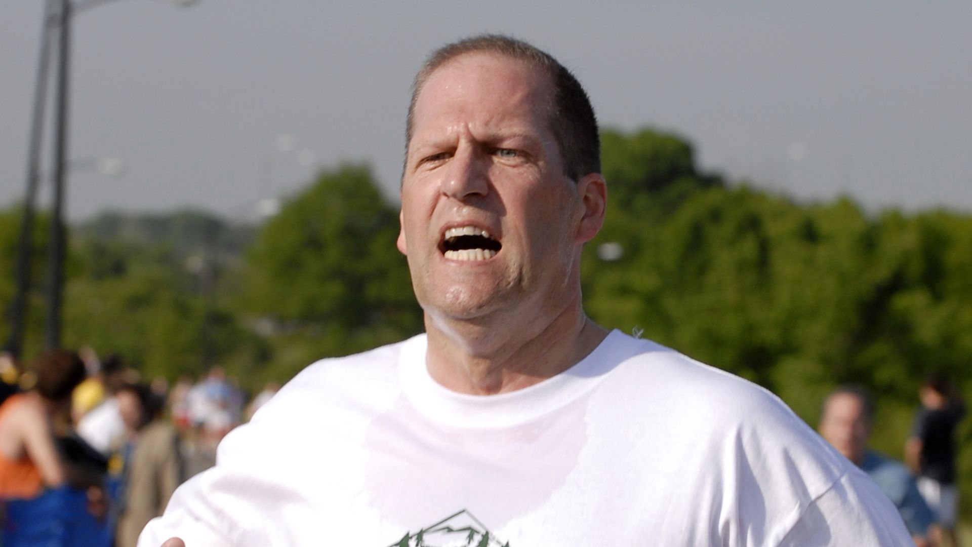 Sen. Sununu running a race