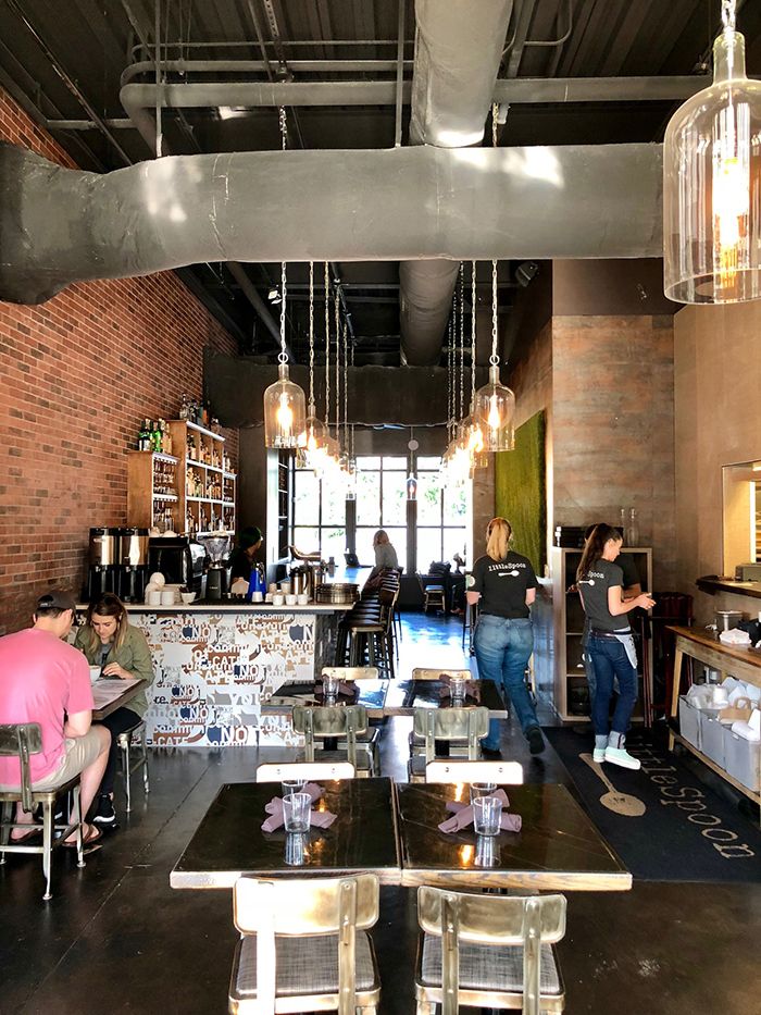 seating-bar-comida-little-spoon