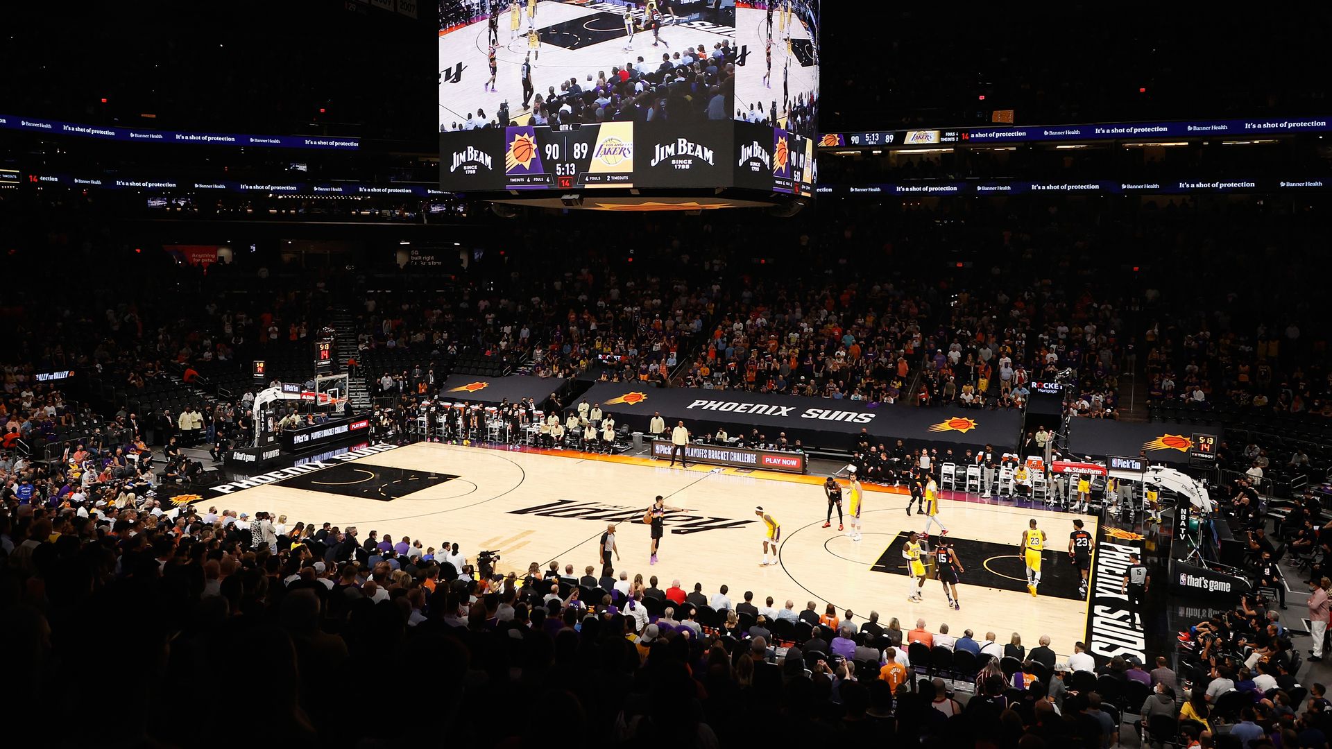 Full court view of the Phoenix Suns playing the Los Angeles Lakers