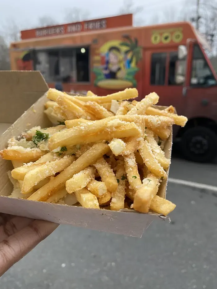 Bae's burgers, food truck, Charlotte food, lost and found, NoDa brewery