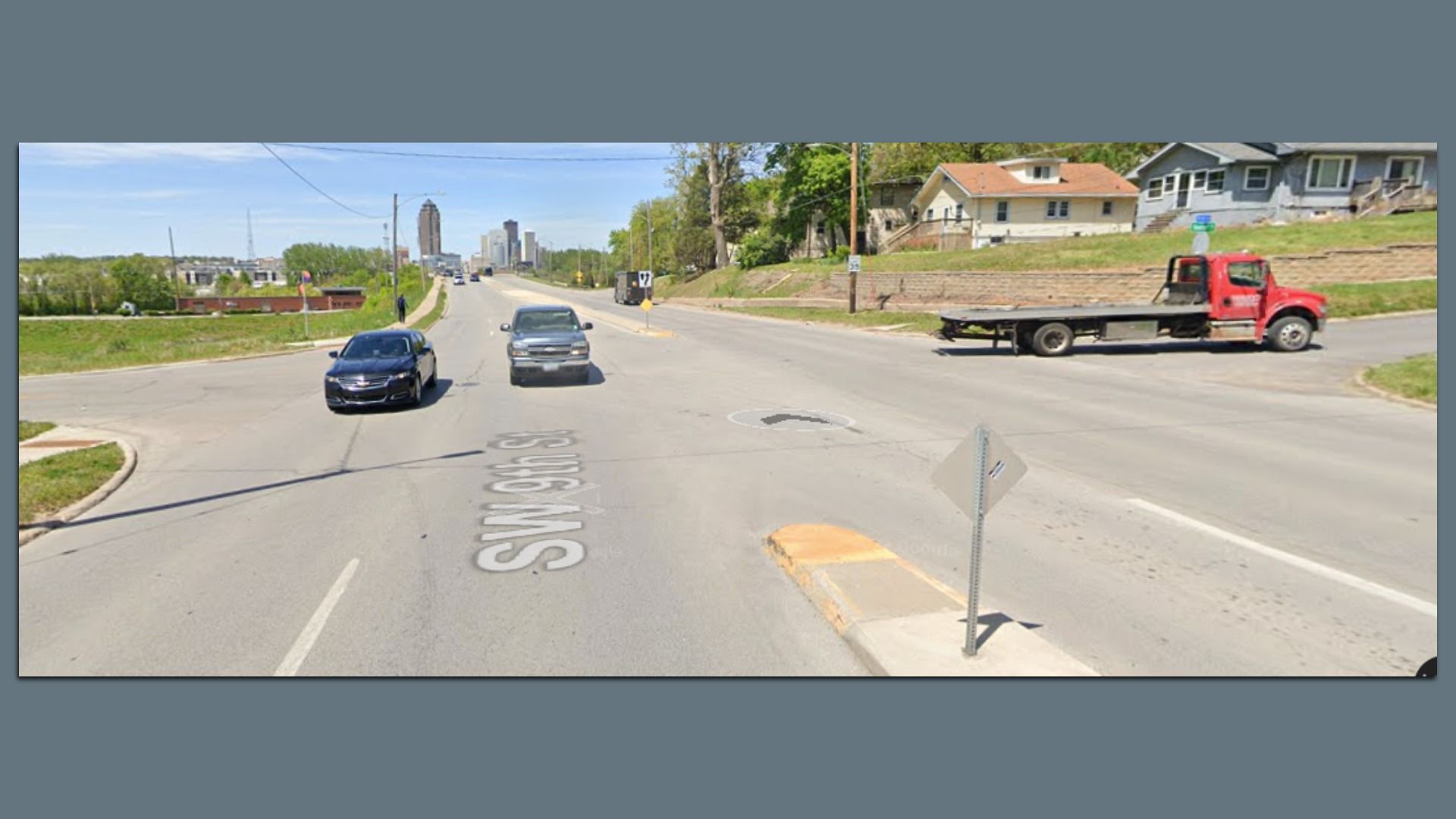 A photo of the intersection of Southwest Ninth and Bancroft Streets.