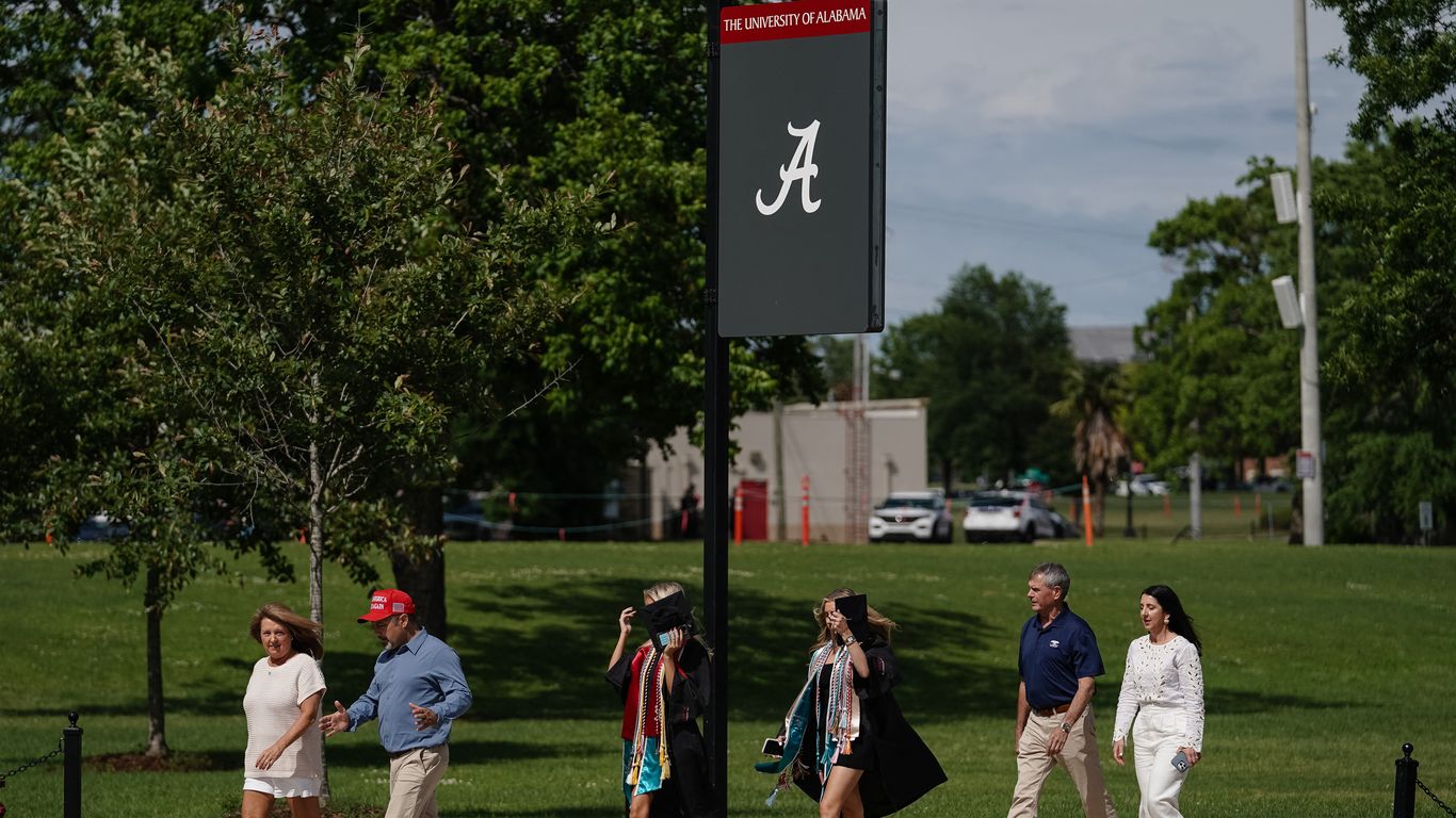 Student loan delinquencies surge as credit reporting restarts