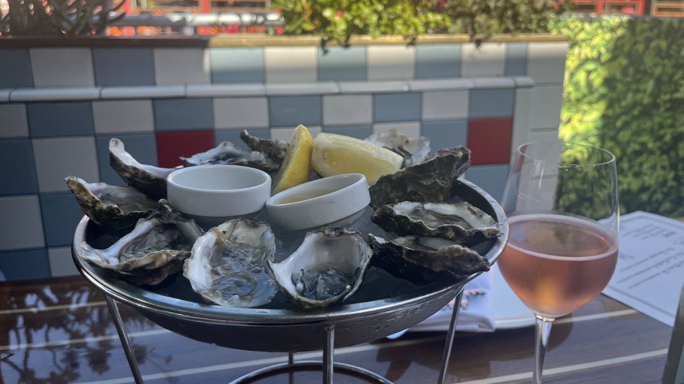 Oyster Day in Chicago