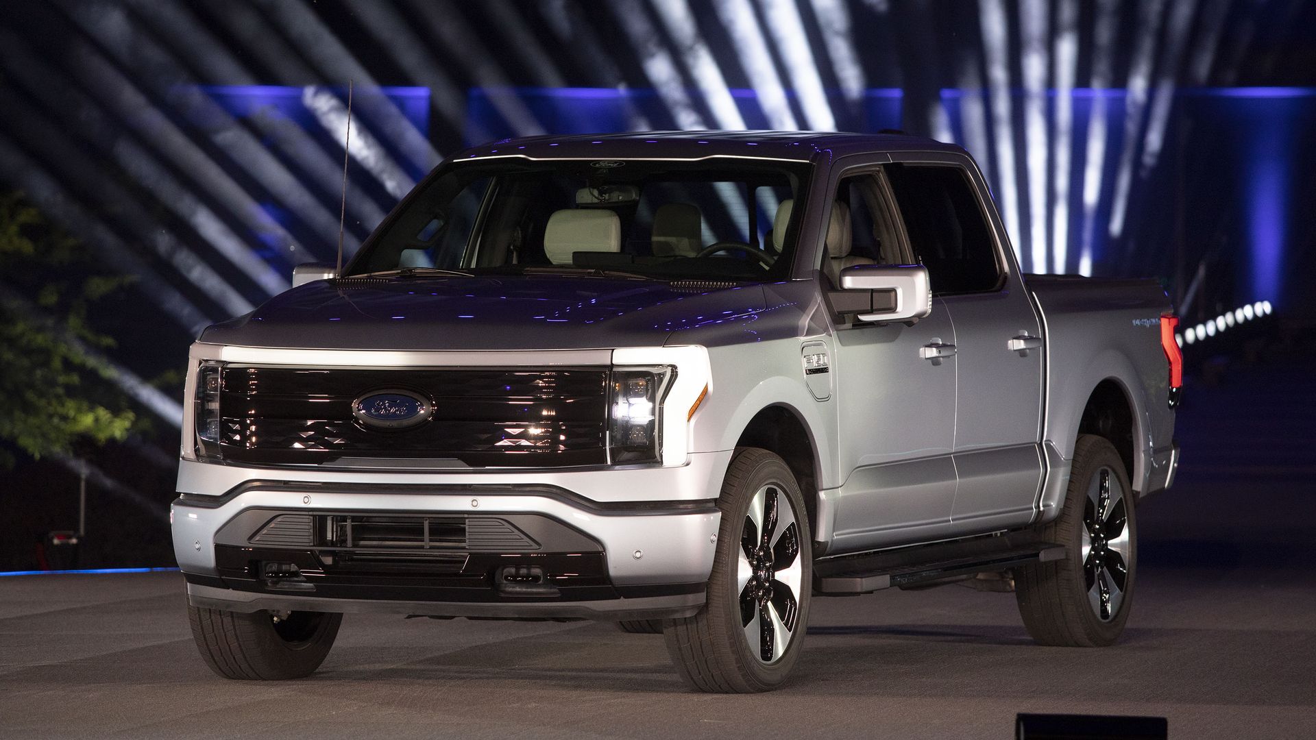 Picture of a silver Ford F-150