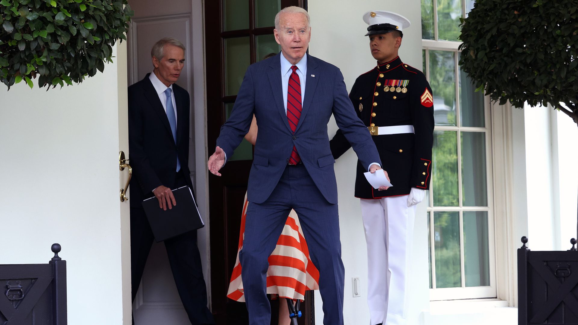 President Biden is seen surprising journalists as he shows up at the microphones outside the West Wing.