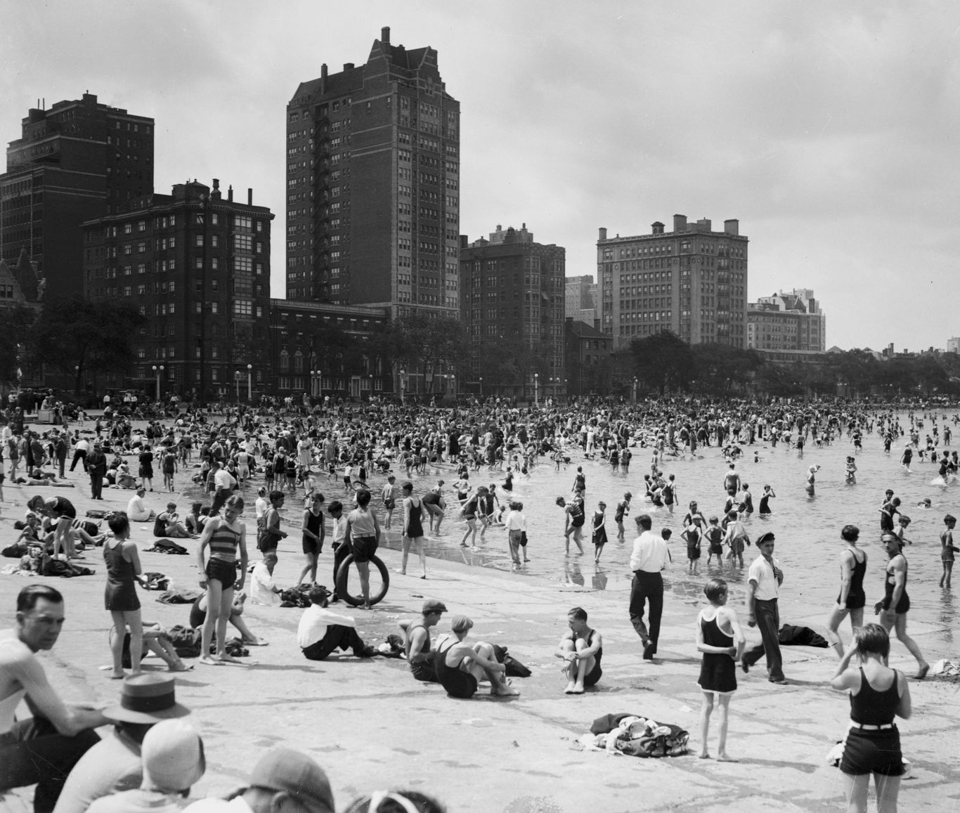12th Street Beach, Chicago (2023) - Images, Timings