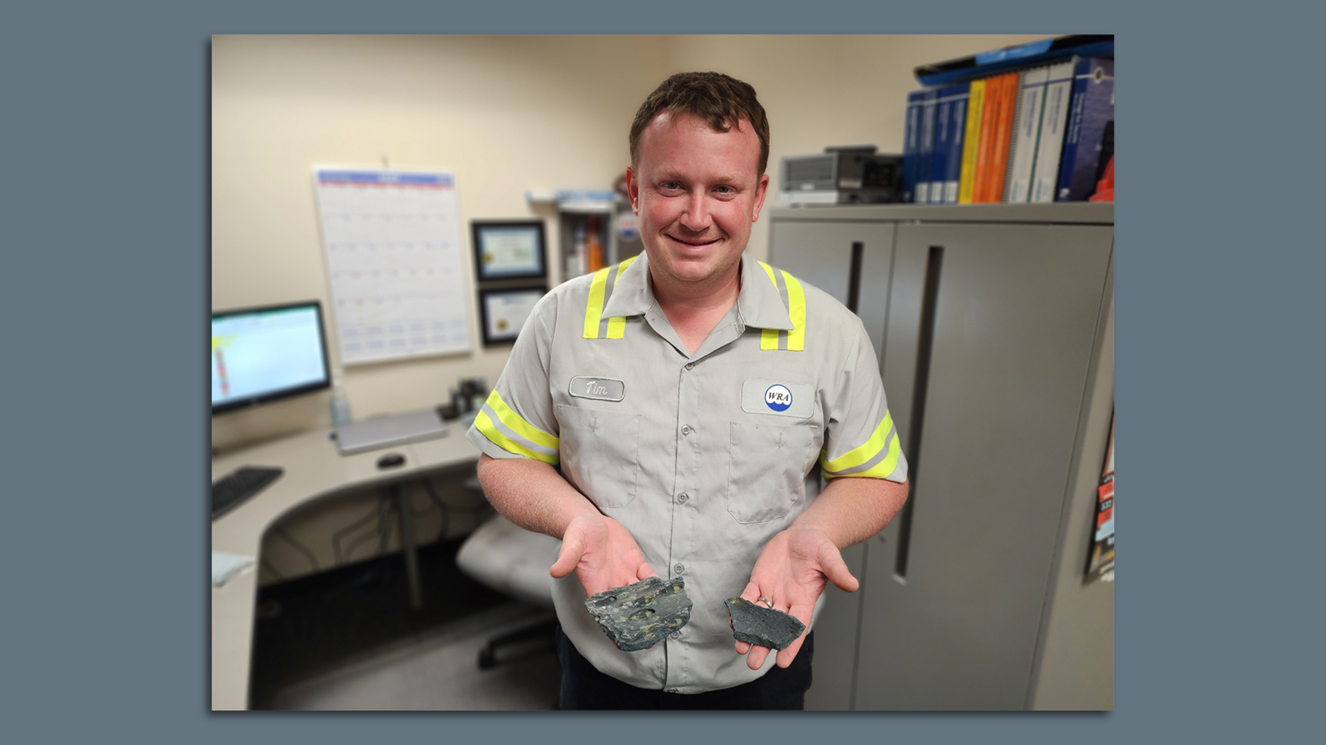 A photo of vivianite.