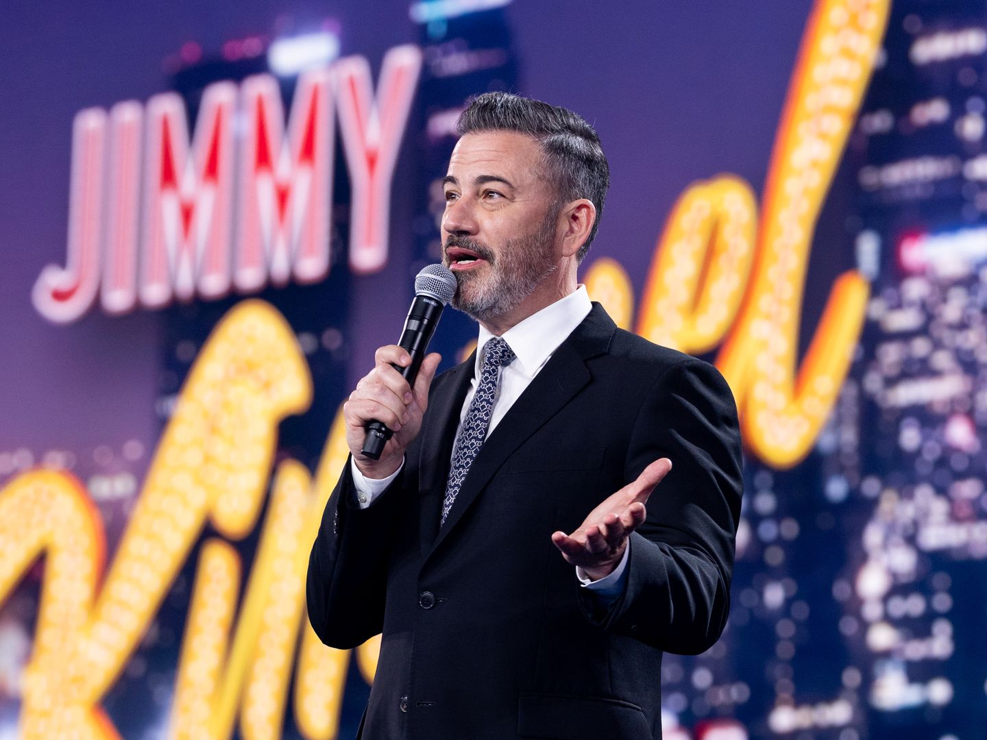 Jimmy Kimmel: Sinclair, Nexstar won't broadcast show despite ABC return