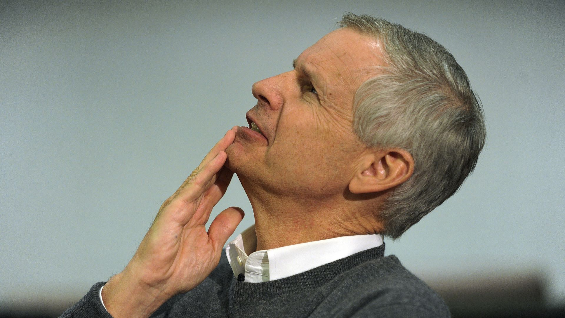 Photo of Dish chairman Charlie Ergen looking up