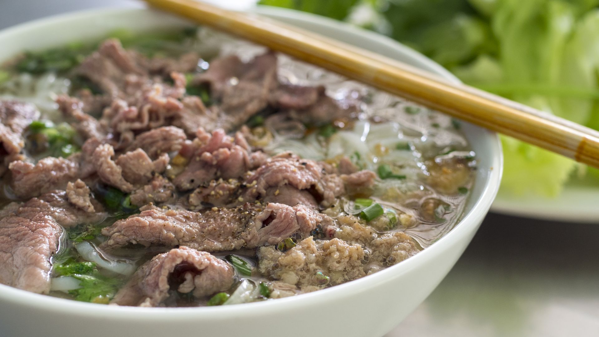 A bowl of beef pho