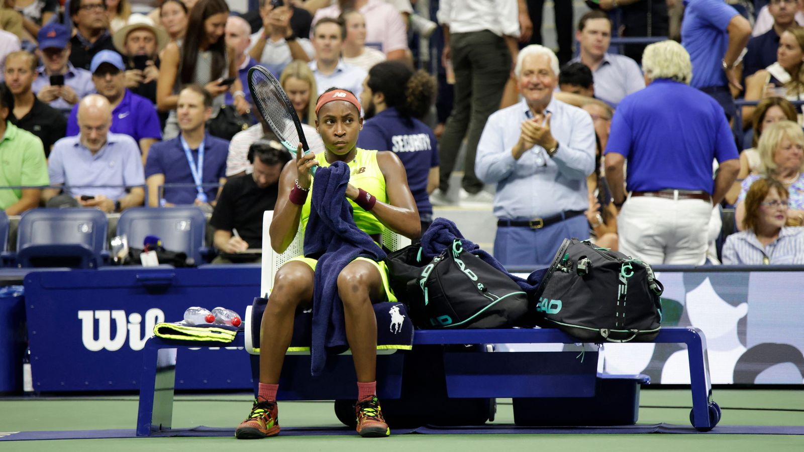 Em jogo marcado por protesto, Gauff bate Muchova e vai à final do US Open