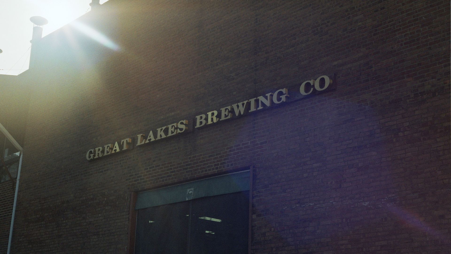 Exterior photo of Great Lakes Brewing Co. building 