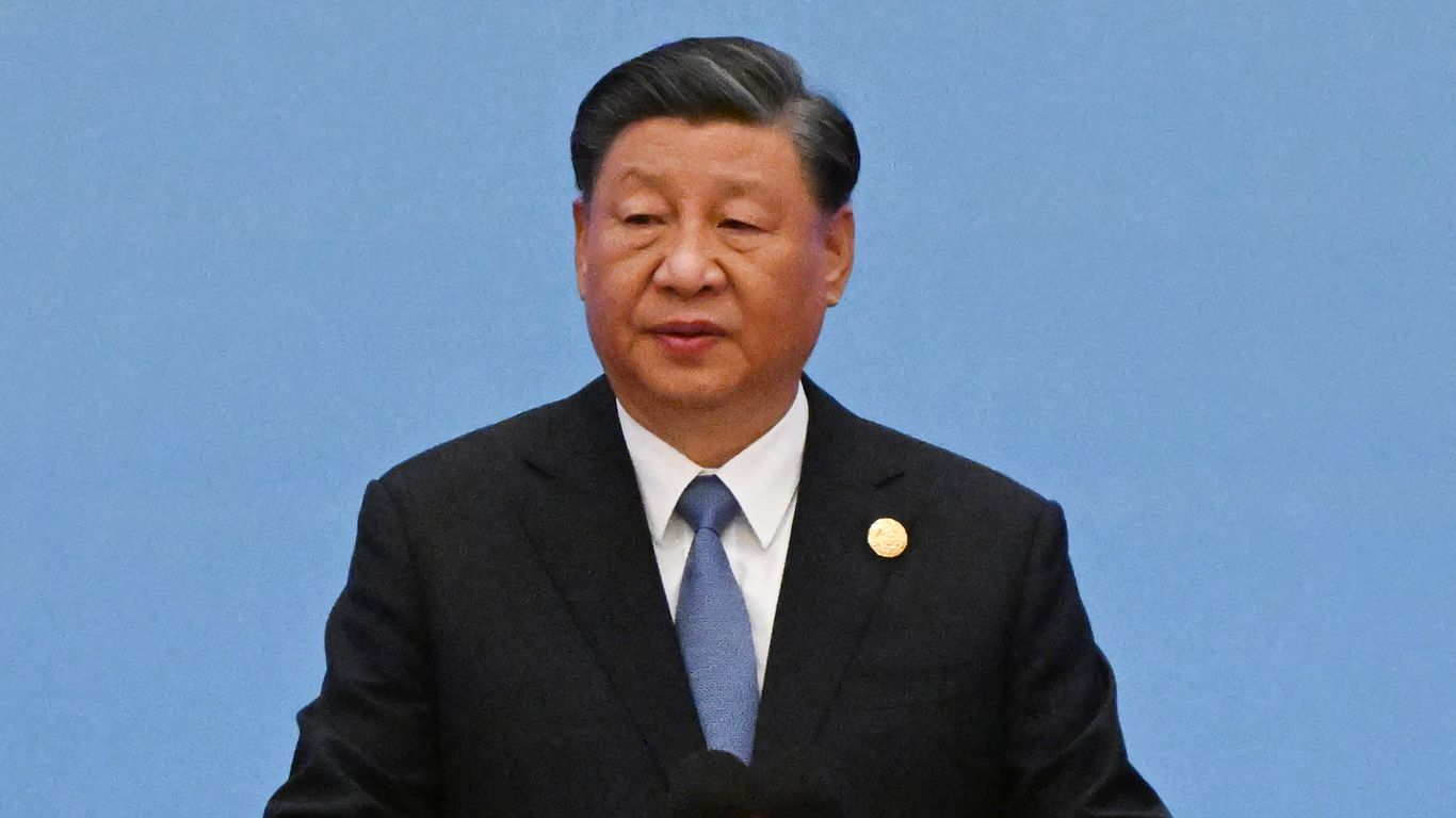 China's Xi Women must start "new trend of family"