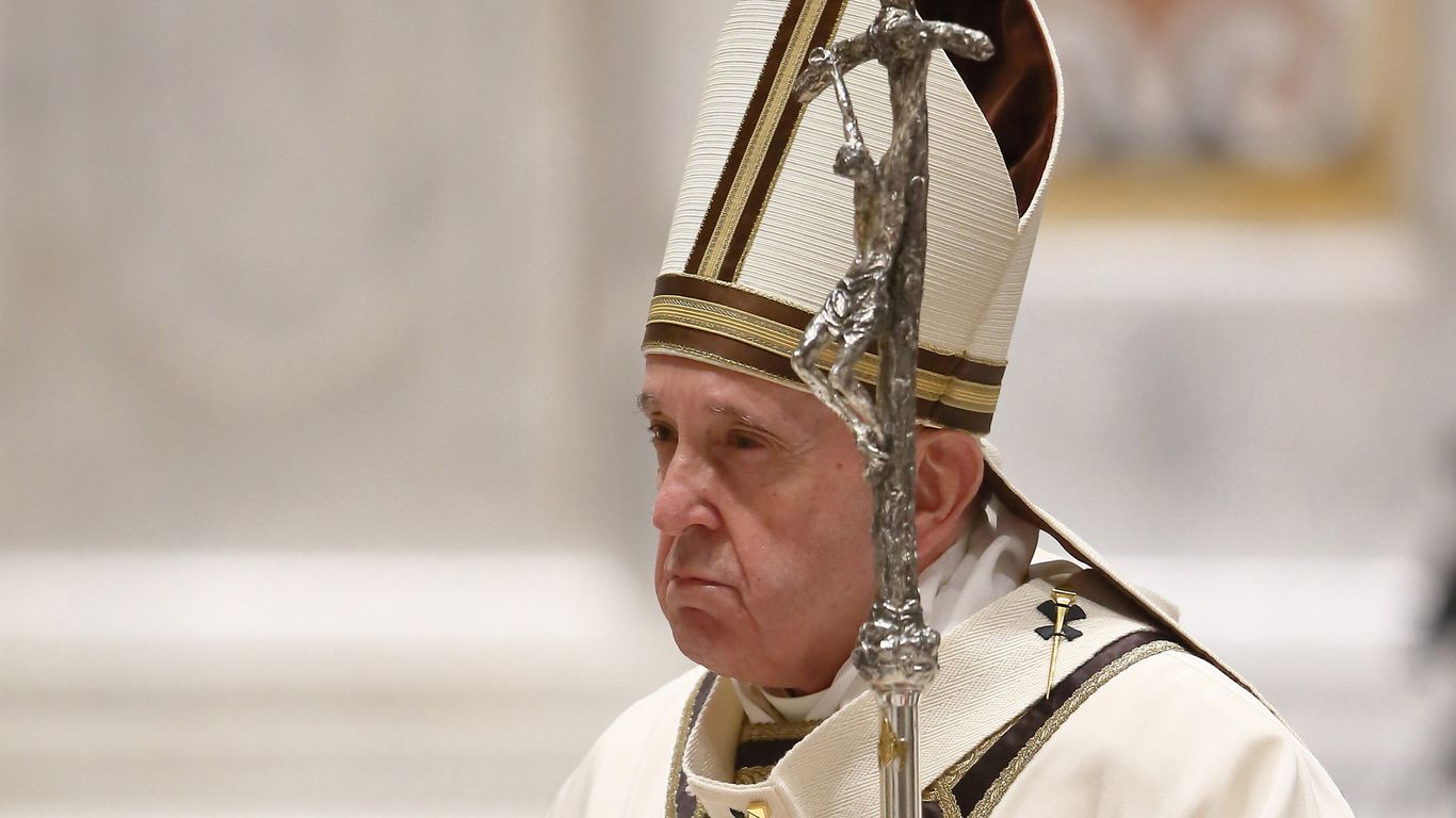 Pope Francis in Christmas message asks for COVID-19 vaccines for everyone