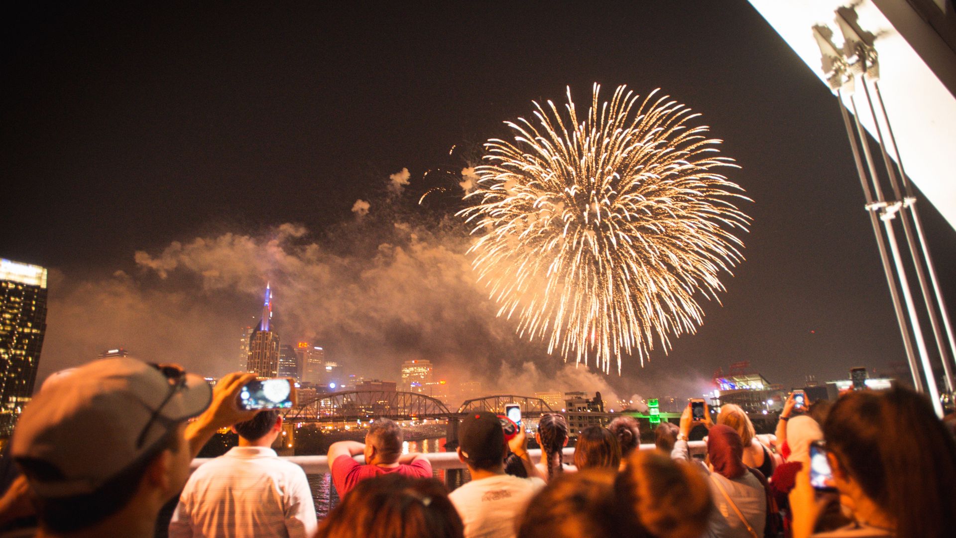 Nashville's Let Freedom Sing! celebration in 2018 had a huge crowd to watch the fireworks.