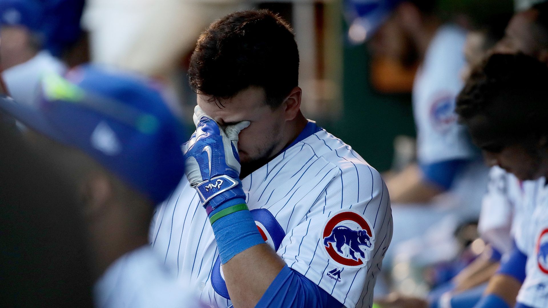 kyle schwarber in dugout