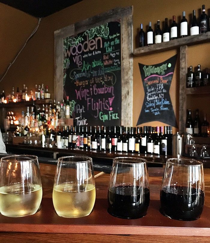 wine-flight-at-wooden-vine-charlotte