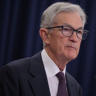 The world's most powerful central bankers are rallying behind Jerome Powell