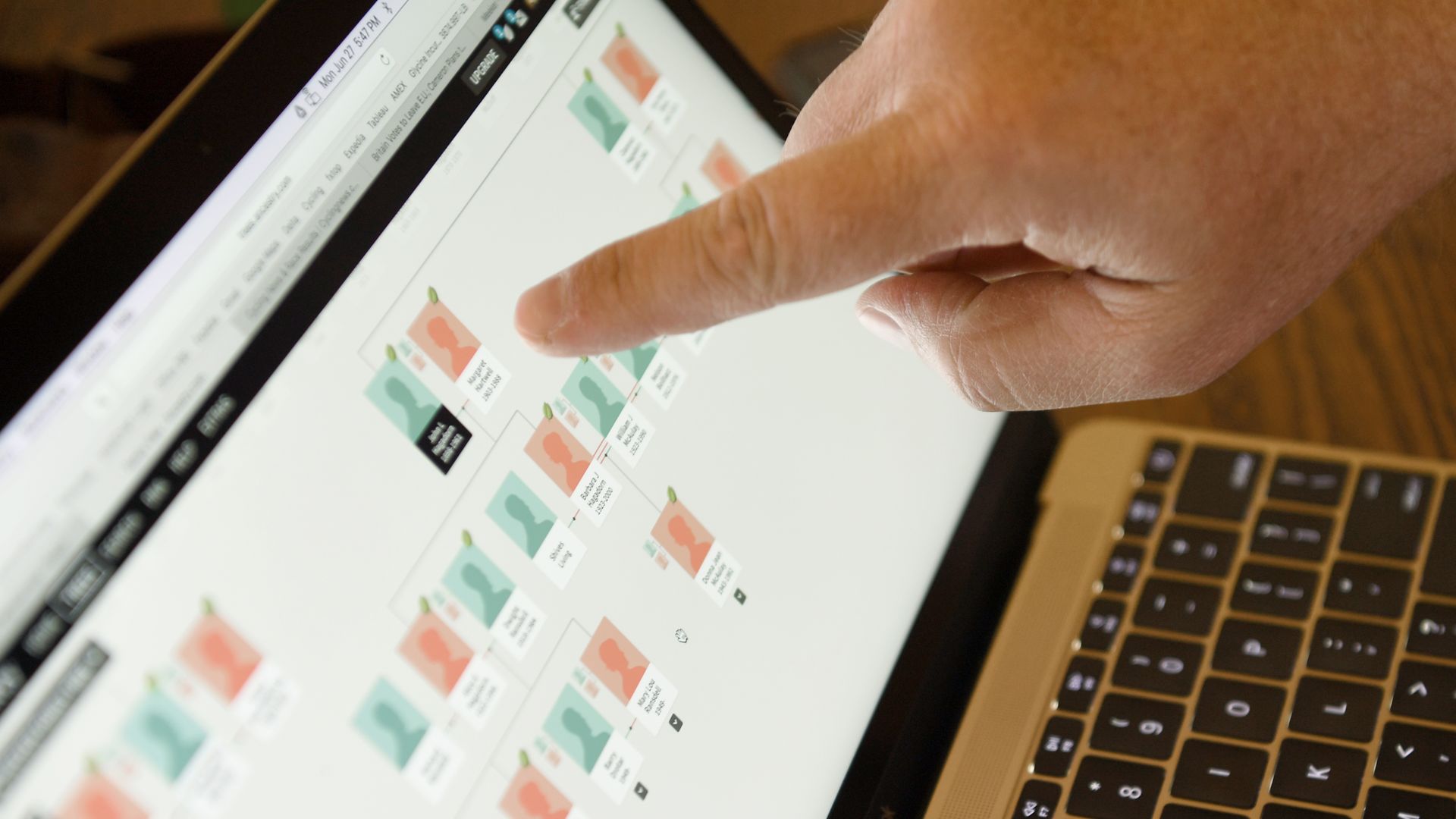 Patrick Meeker show his family tree on Ancestry.com, June 24, 2016. 