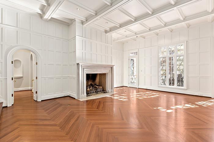 2019 Craigmore Drive living room 1