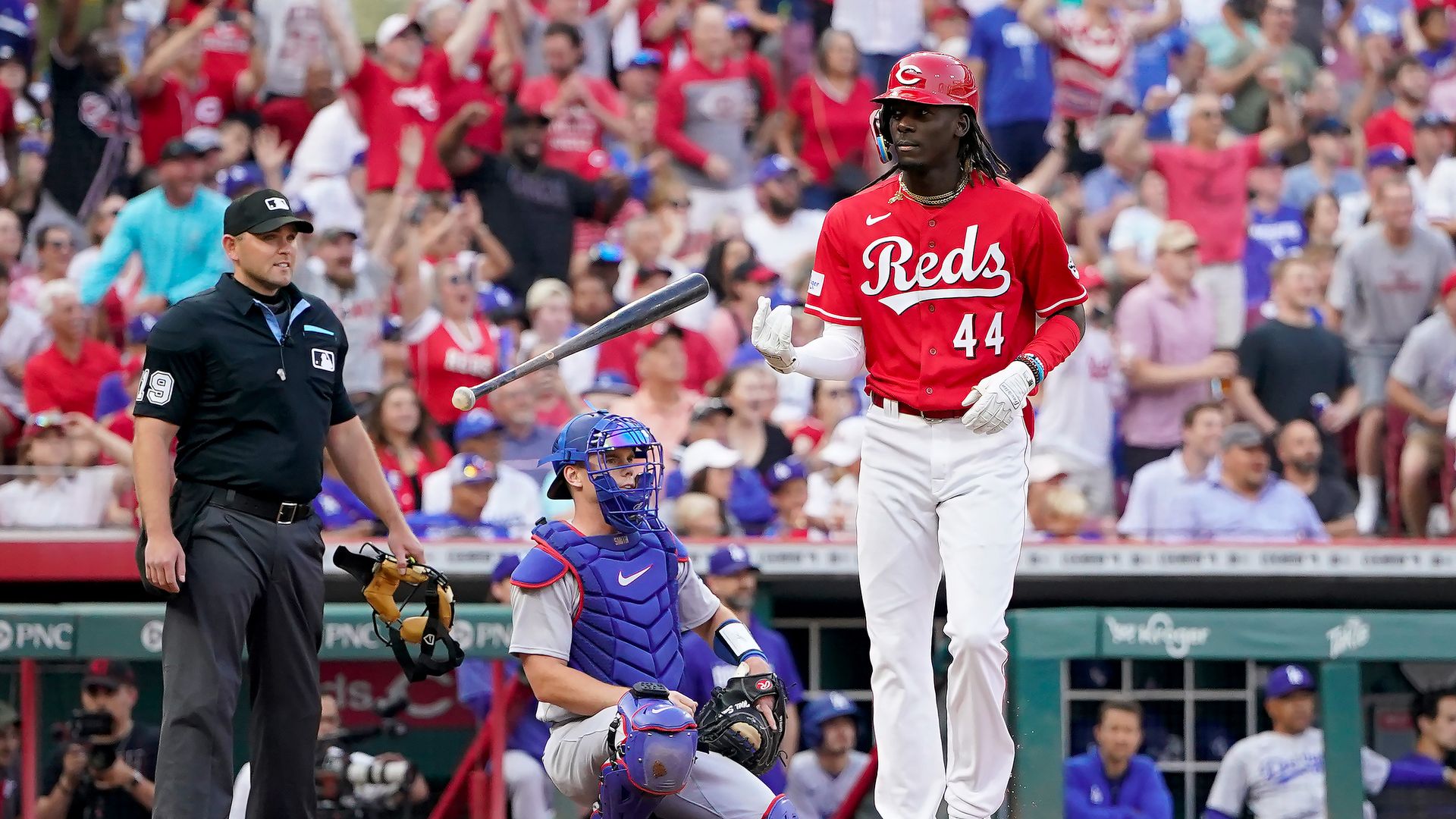 elly de la cruz bat toss