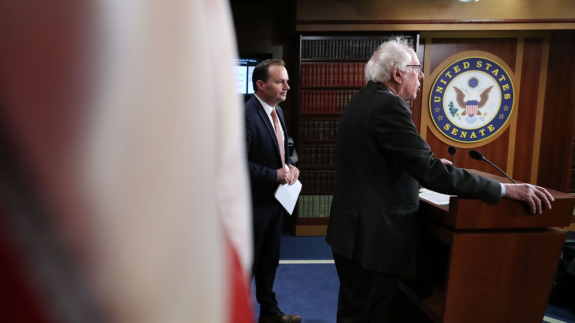 Sens. Bernie Sanders and Mike Lee introducing their joint resolution.