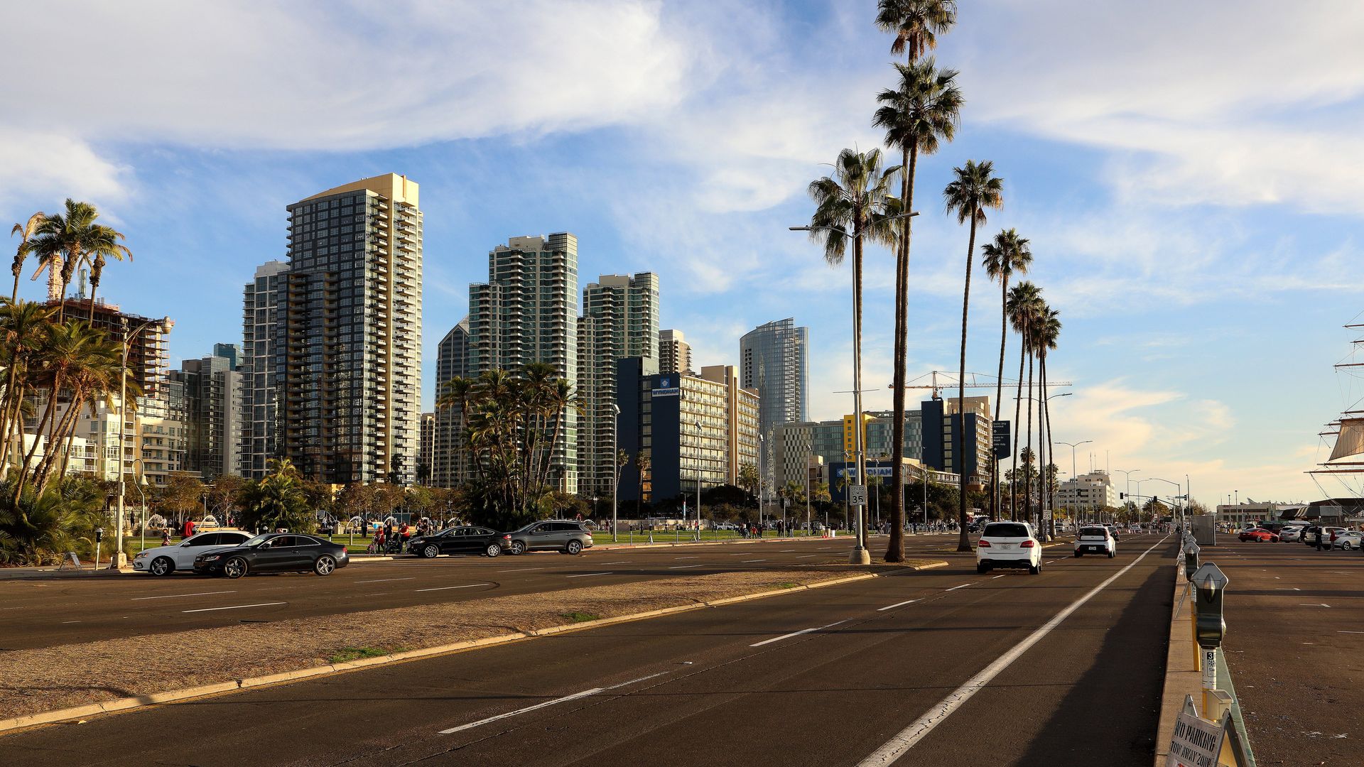 Downtown San Diego looking south from Pacific Highway