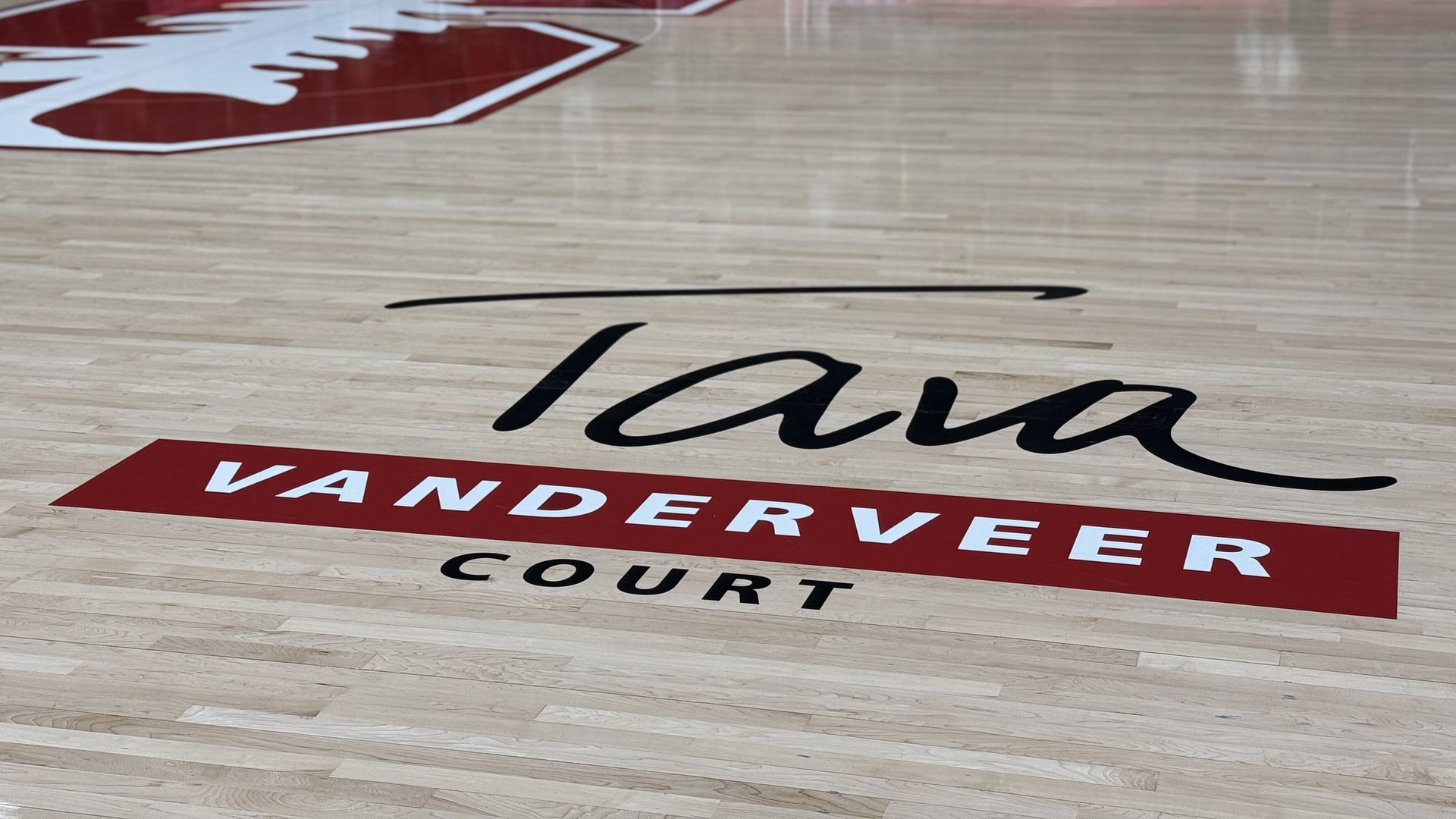 An image of the newly renamed Tara Vanderveer Court at Stanford's Maples Pavilion.