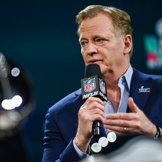 10 former NFL players sue Roger Goodell, league's disability benefits  program and disability board - ABC7 Chicago