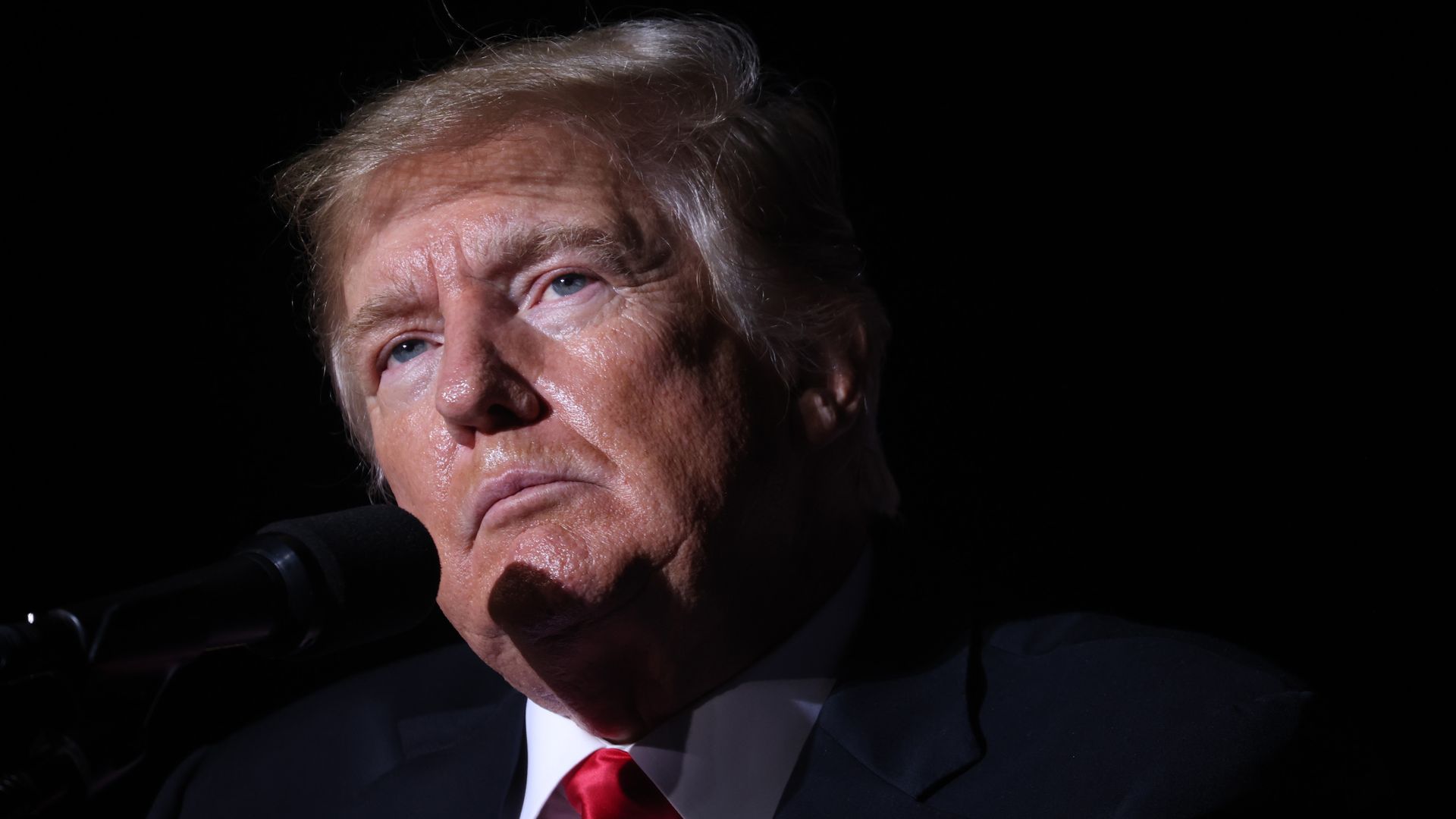 Photo of Donald Trump's face 