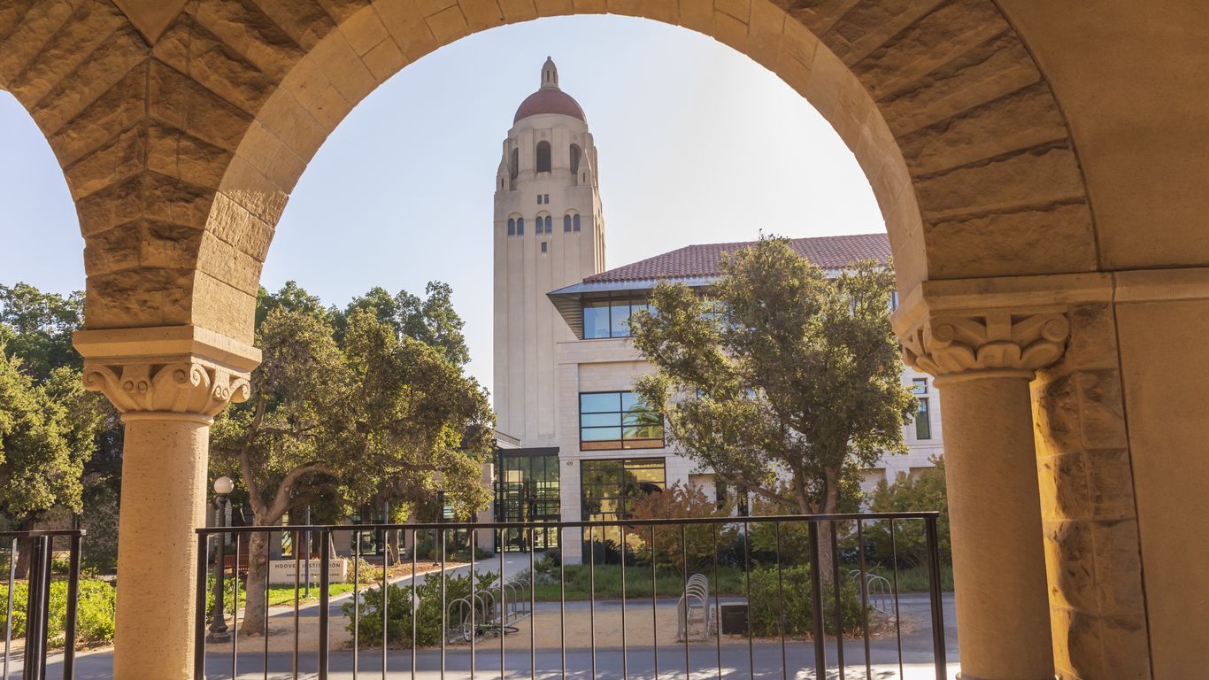 Stanford gets $1.1 billion to set up new school focused on climate change