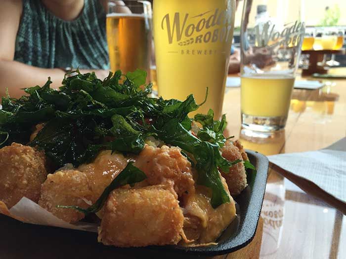 twisted-eats-wooden-robot