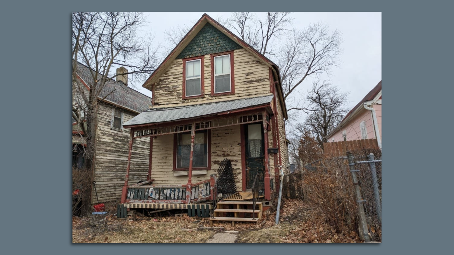 A photo of a house in Des Moines.
