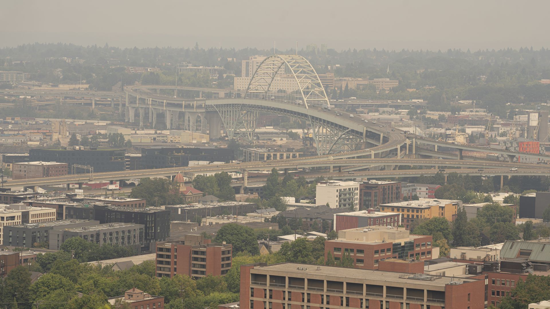 How wildfire smoke impacts your health Axios Portland