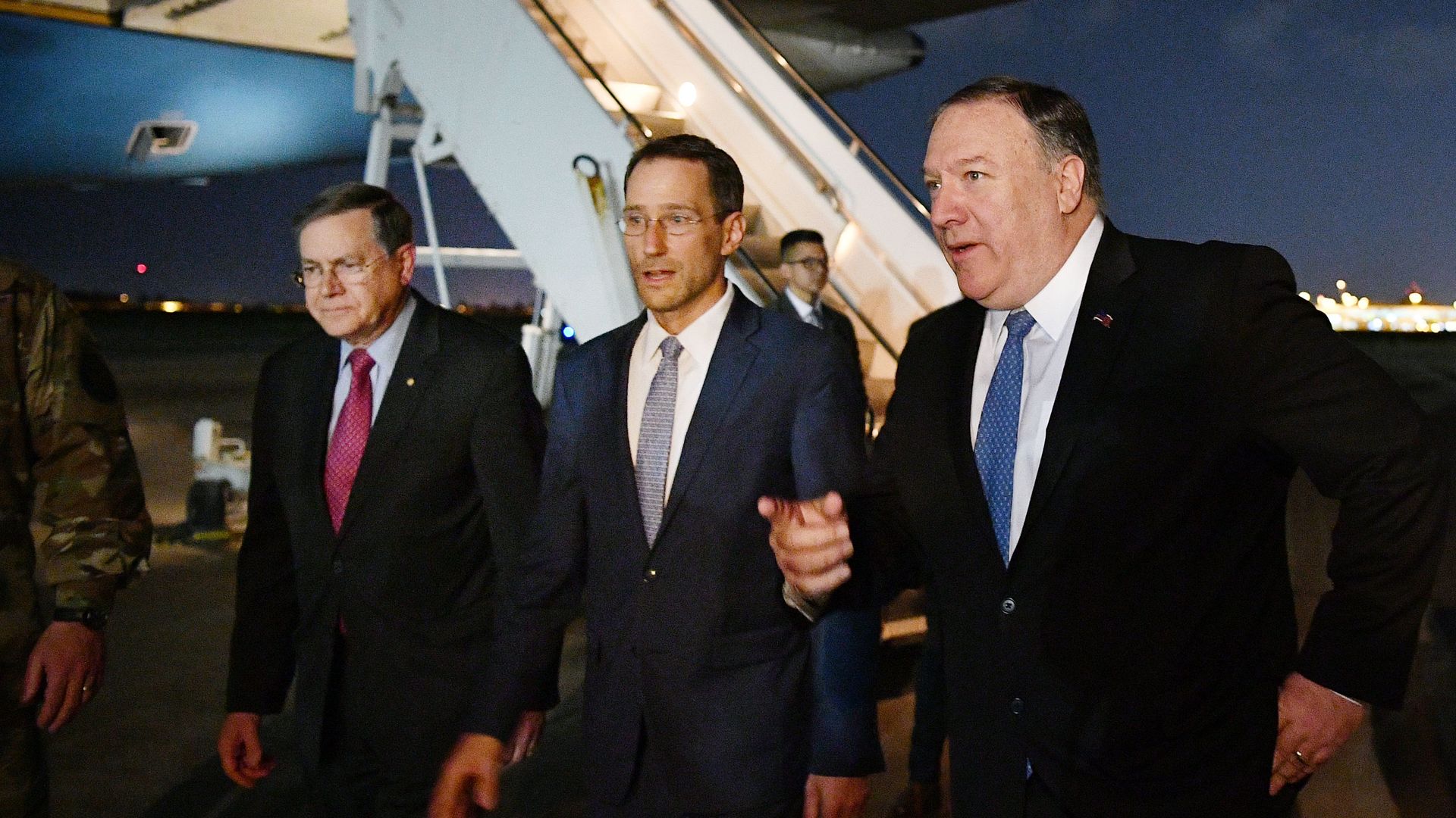 Pompeo with diplomats in Iraq