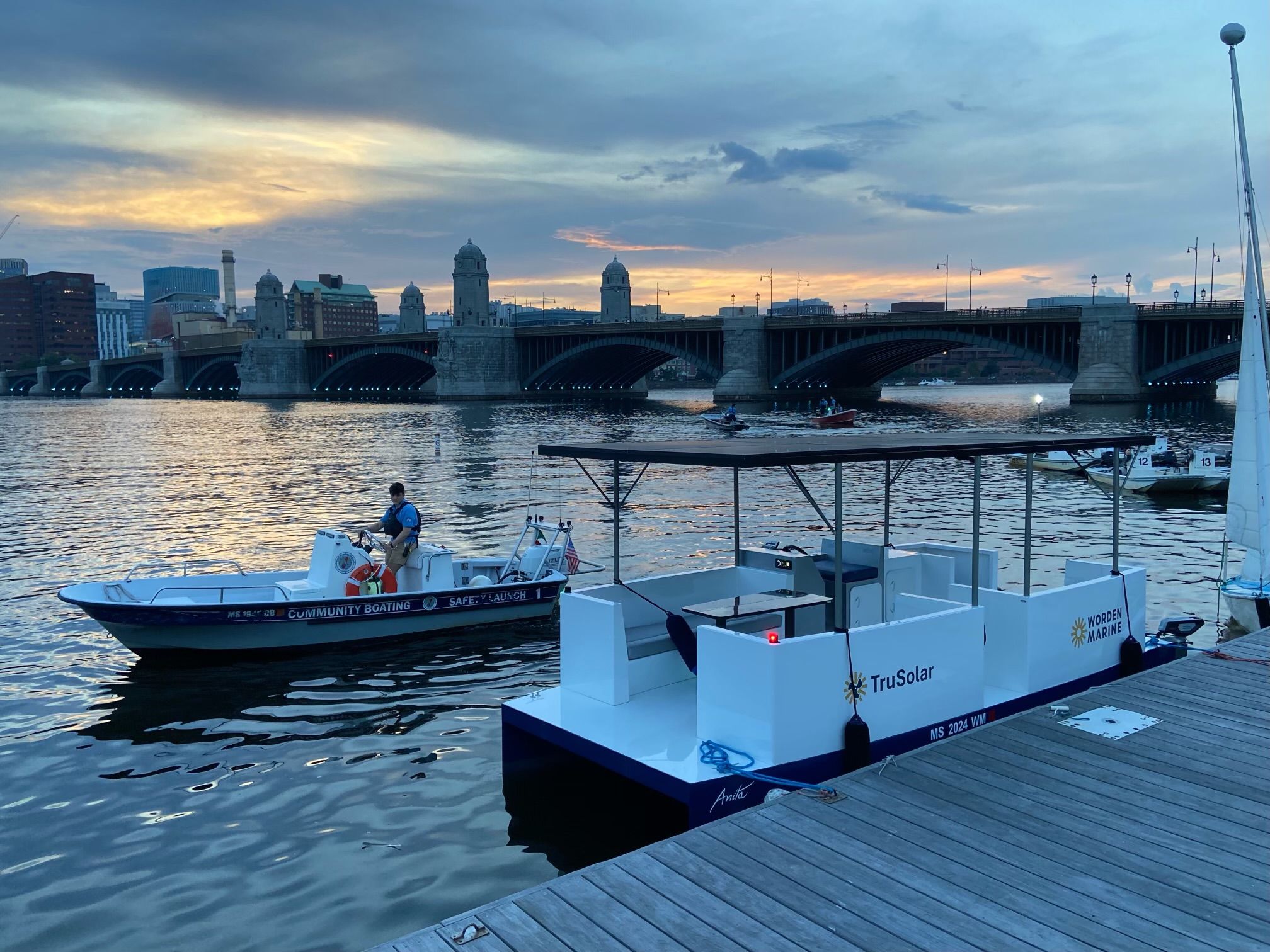 axios.com - Steph Solis - Anita, electric-solar boat prototype, returns to Charles River
